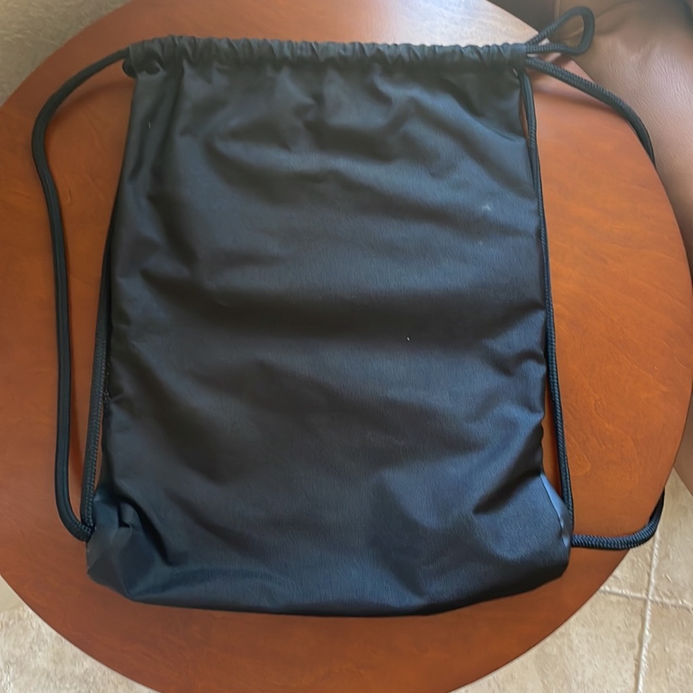Adidas Drawstring backpack - Picture 2 of 2